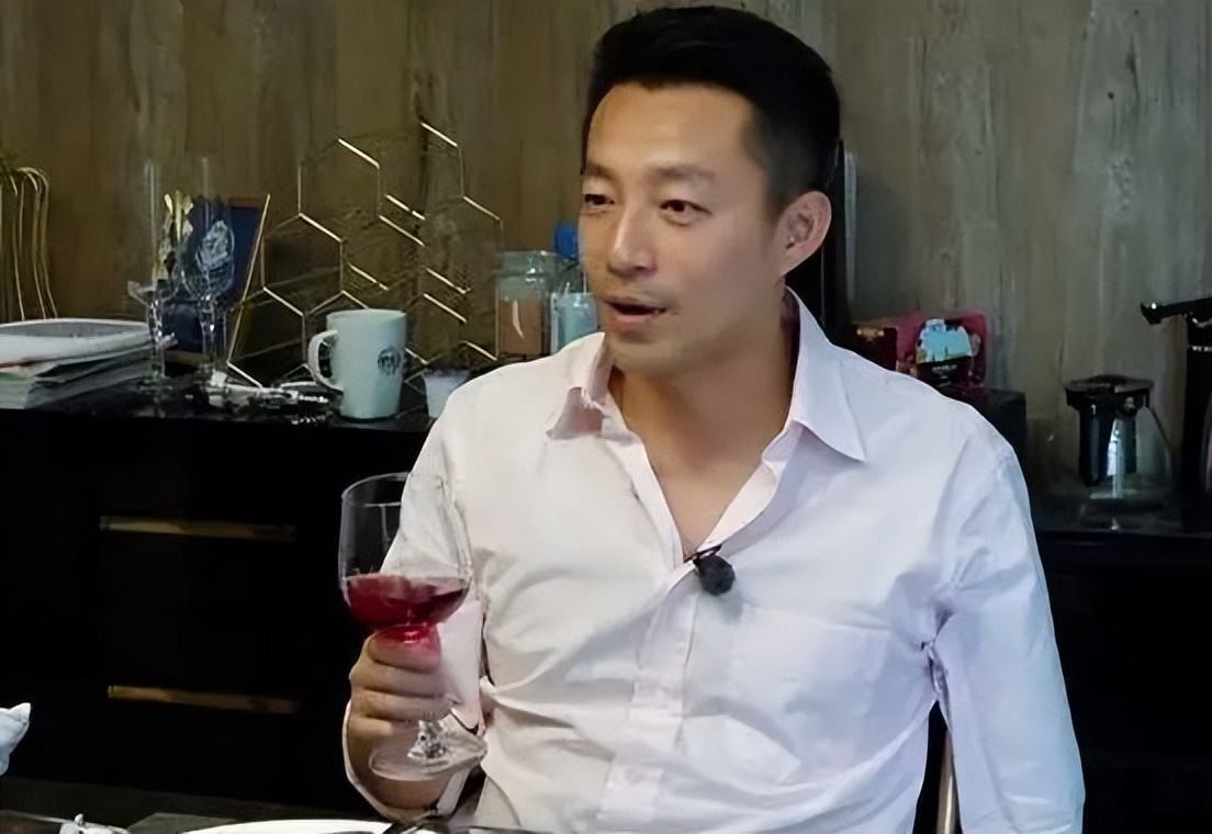 大s晒买房证据,却被网友锤暗藏玄机,汪小菲痛骂大s不要脸