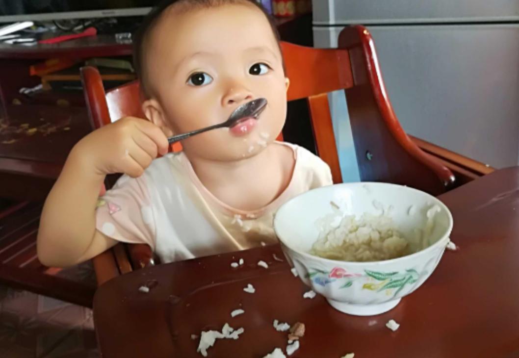 一岁半不会说话是语言发育迟缓吗,孩子一岁半什么都懂就是不会说话