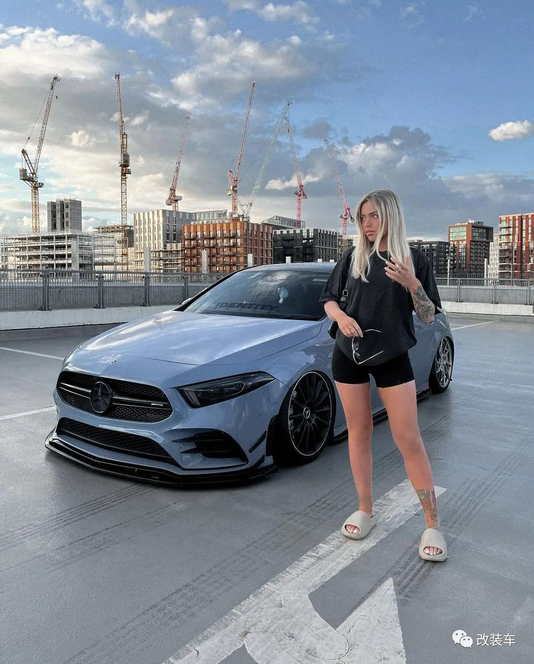 奔驰c级小姐姐改装,奔驰威霆改装小姐姐