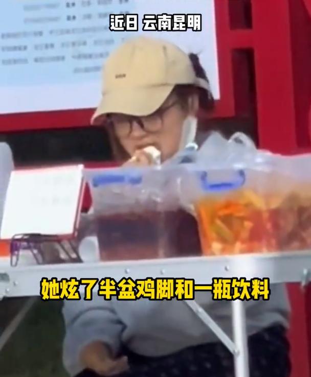 大学生摆摊卖什么东西吸引人,摆摊在学校边卖吃的又简单又好卖