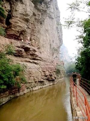 赞红旗渠水的七绝诗,七绝赞红旗渠诗词