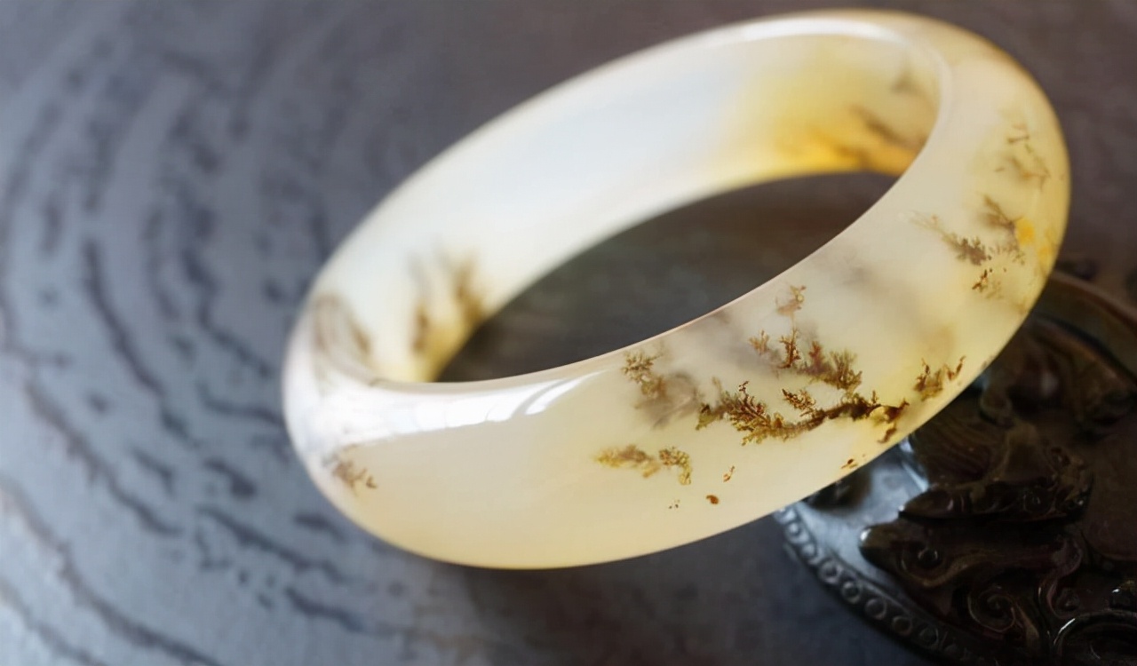 黄龙玉真假的鉴别方法,黄龙玉白色冰种怎么样