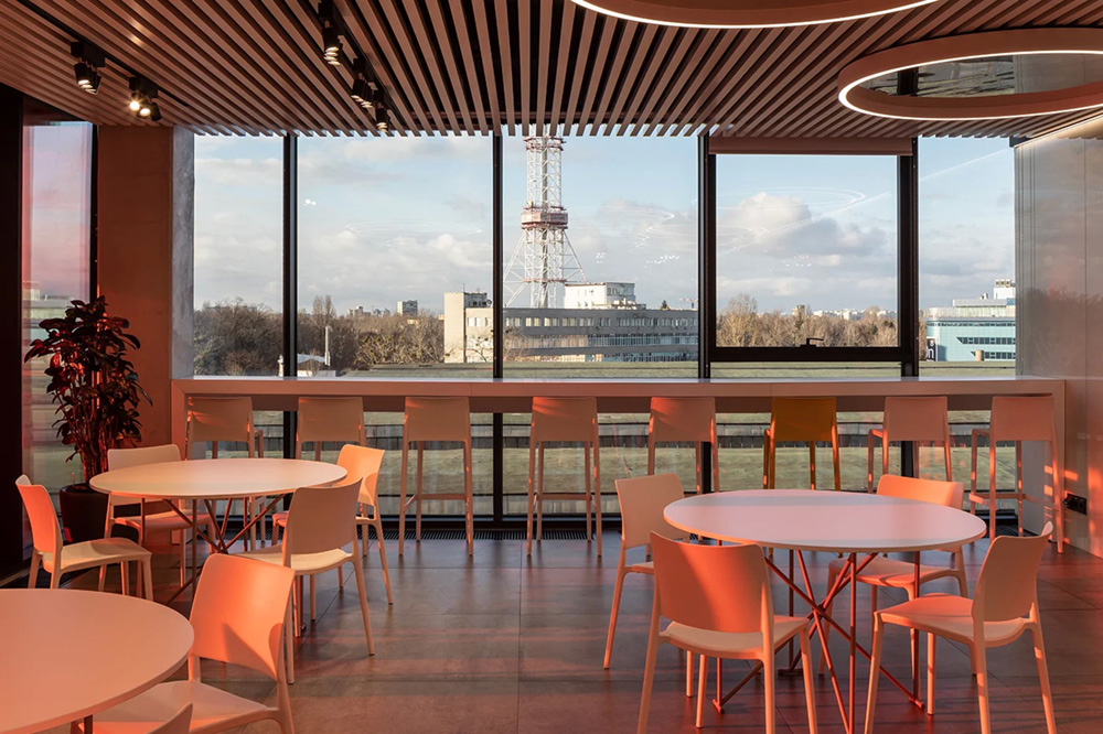 趣味纷呈教育平台Academy2.0基辅办公场所设计欣赏