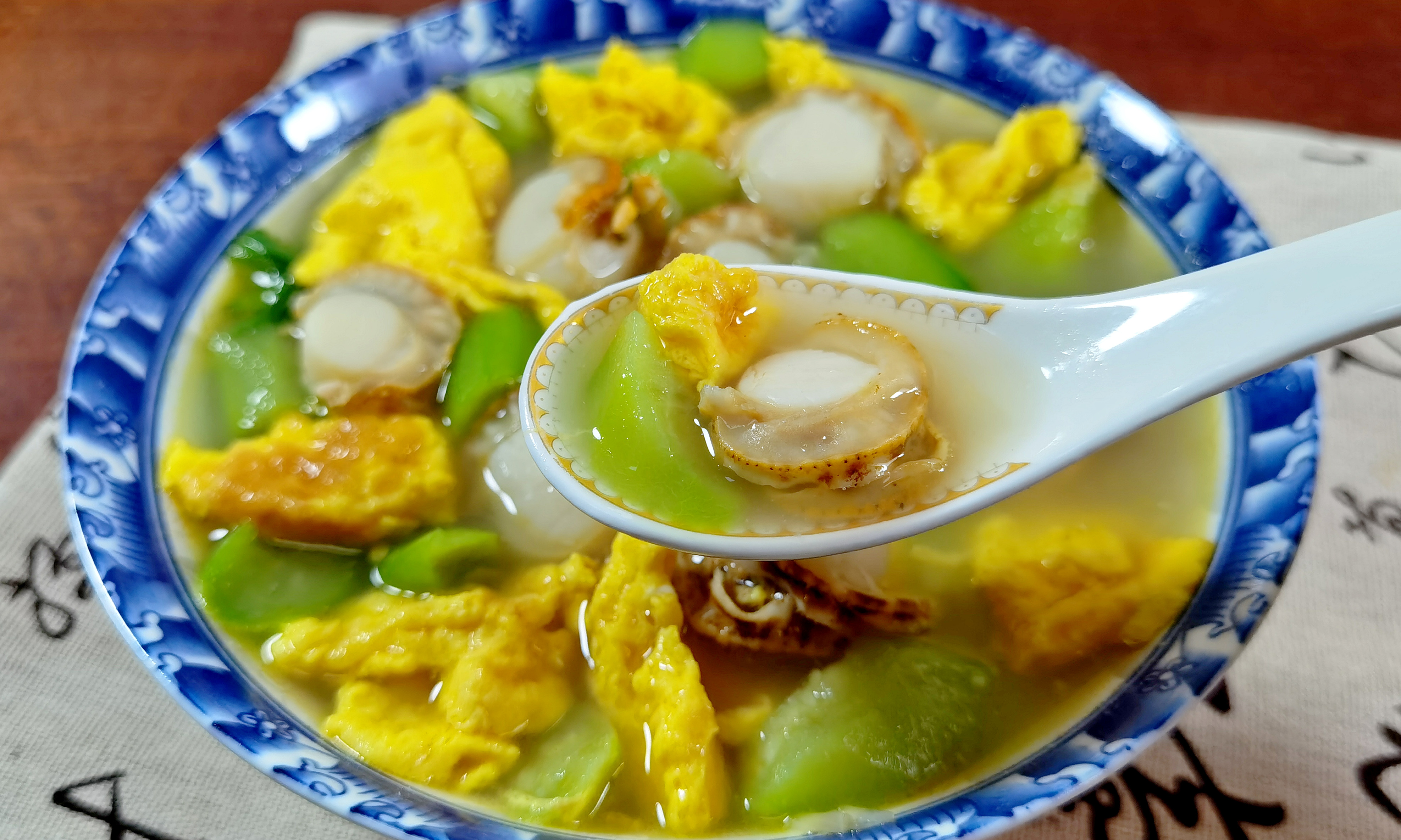 秋季多喝这道养生汤,秋天多喝三鲜汤