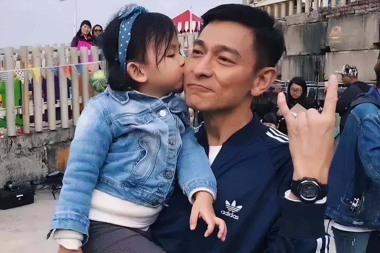 傍富婆的男星,13位娶到富婆的男星