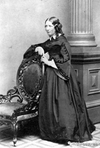 英国诗人艾略特,英国作家乔治的小说