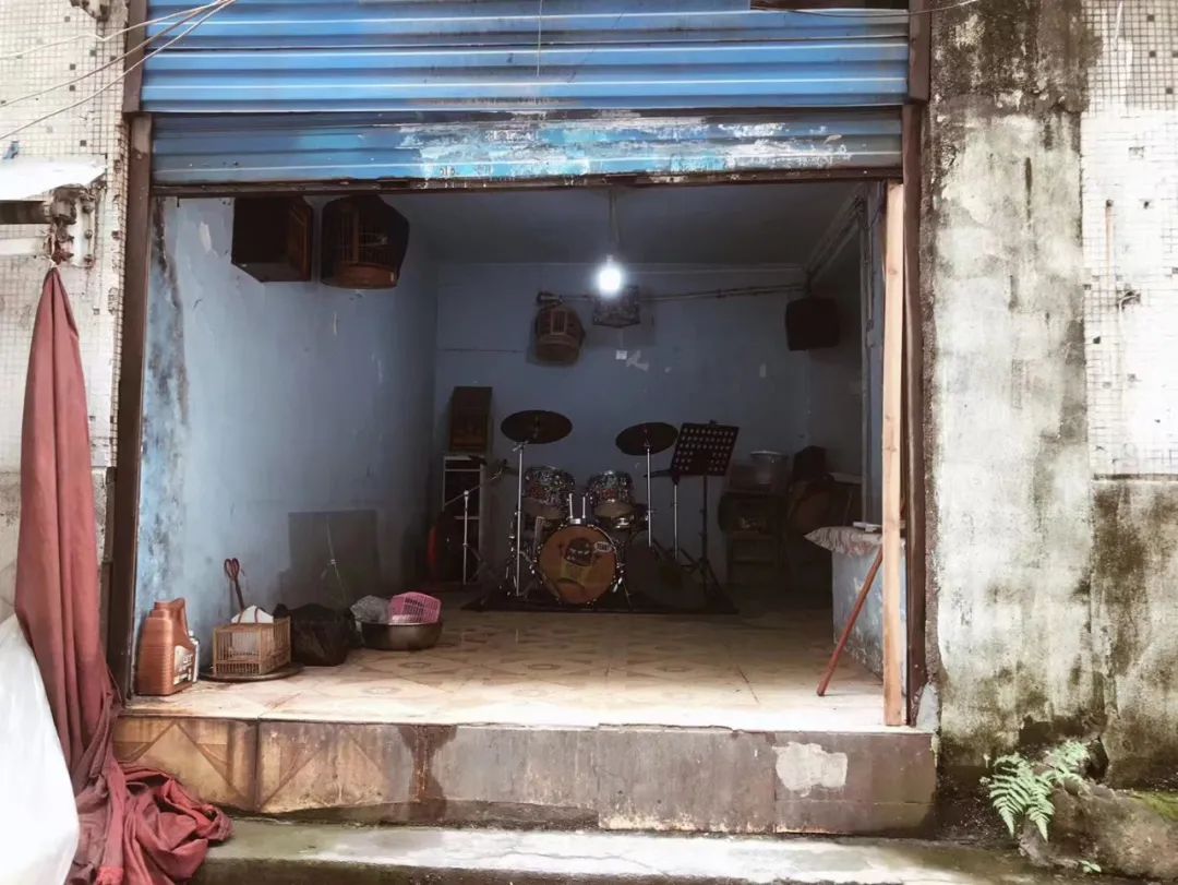 从北上广回到小城的工资,从北上广回来的青年