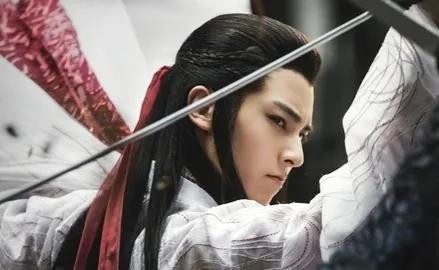 最新的男明星丹凤眼比较正宗的,四大丹凤眼男星