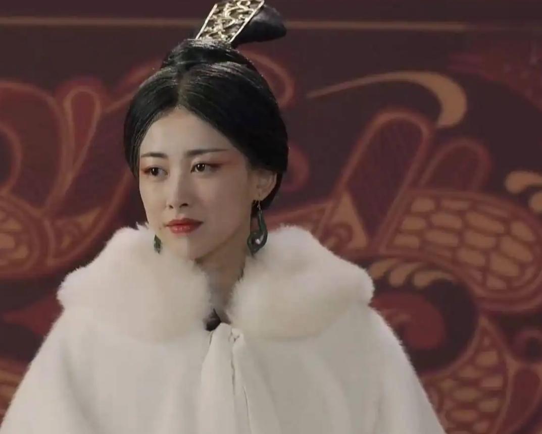 宦官“嫪毐”有何绝技？让秦朝身份尊贵的太后，甘愿为其生子