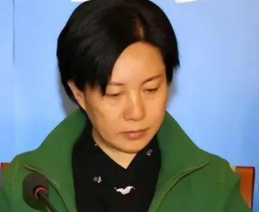 “好色女导演”主动承认隐匿收受5000万元贿赂，有15个情人