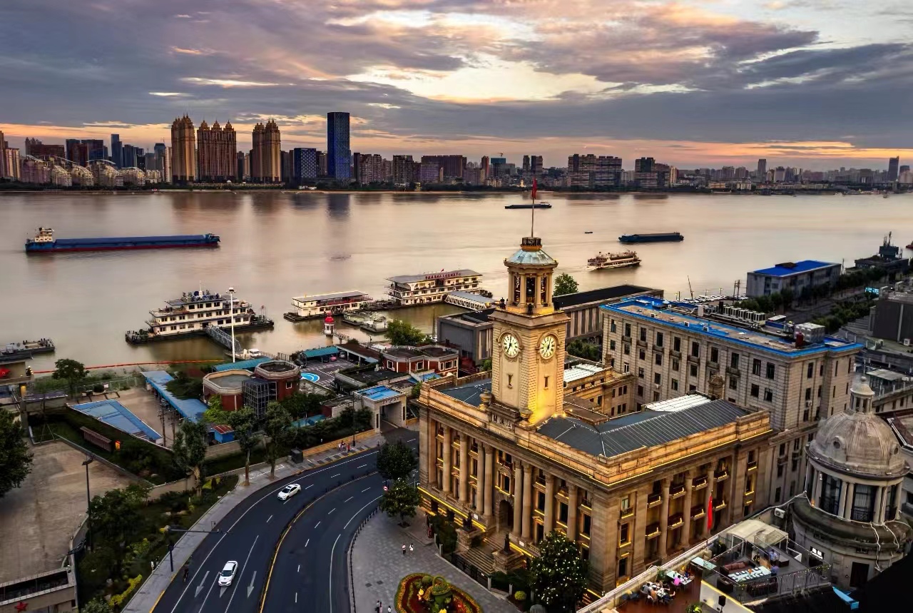 合肥城建和万科哪个好,合肥城建对比无锡