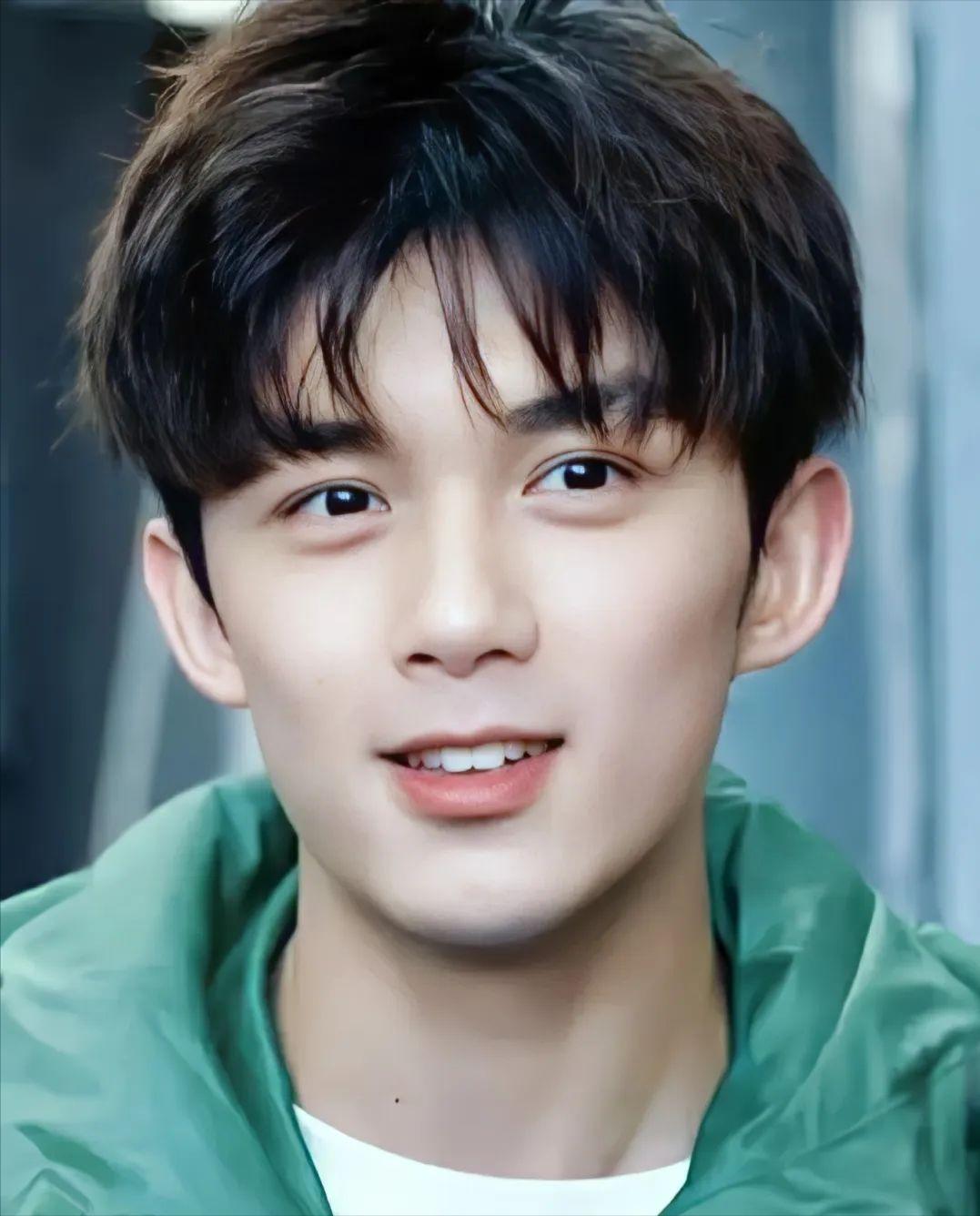 娱乐圈的那些学霸明星高考成绩,高考成绩被爆的8个明星