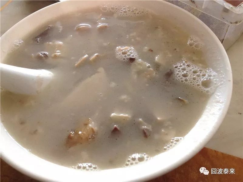 一碗鲜羊杂汤,热乎乎的一碗羊杂汤