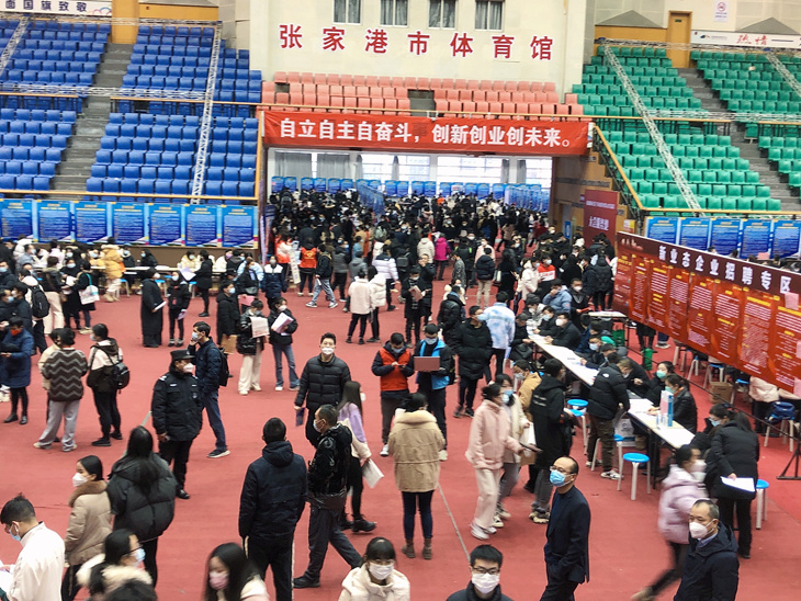 危机升级经济复苏放缓,新一轮经济危机蓄势待发