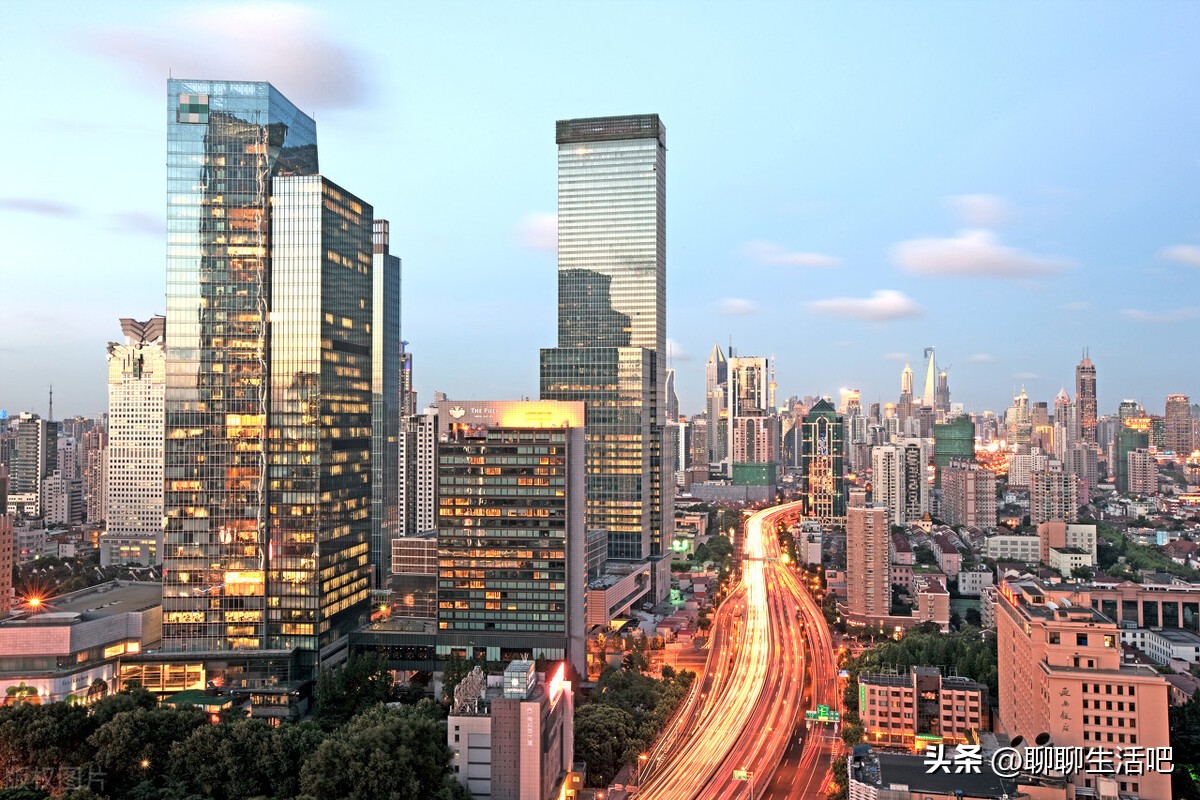 我拿到10万奖金,小姑子:嫂子给我买个包吧,不贵才3万