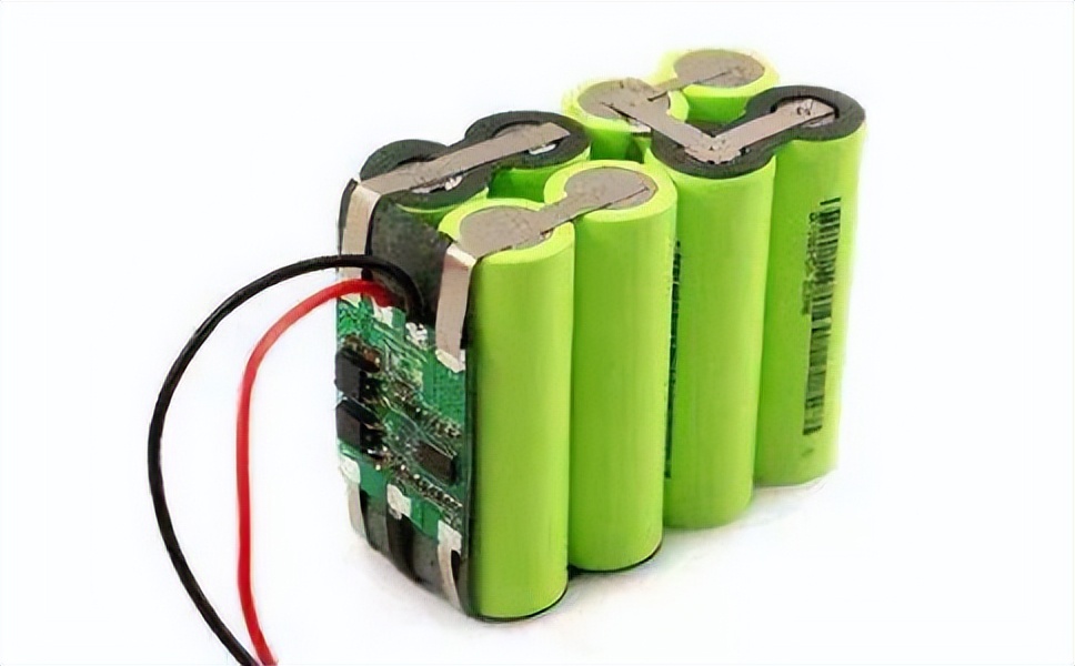 镍氢电池第一次使用时需充电吗,镍氢电池可以直接从正负极充电吗