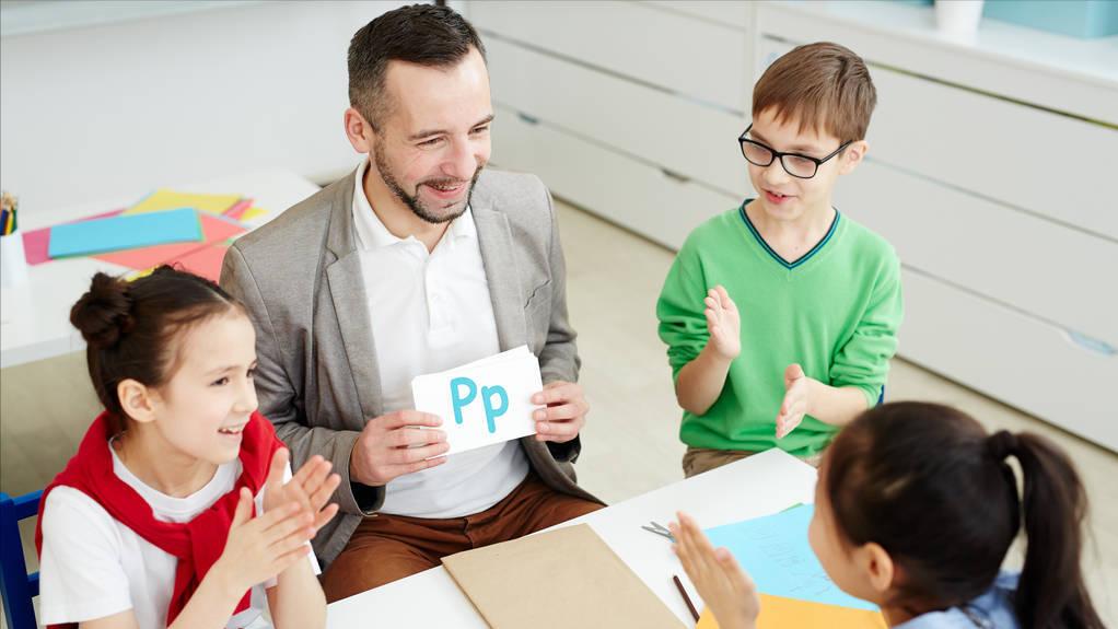 第一次当小学老师的感受,当小学老师的感受和体验