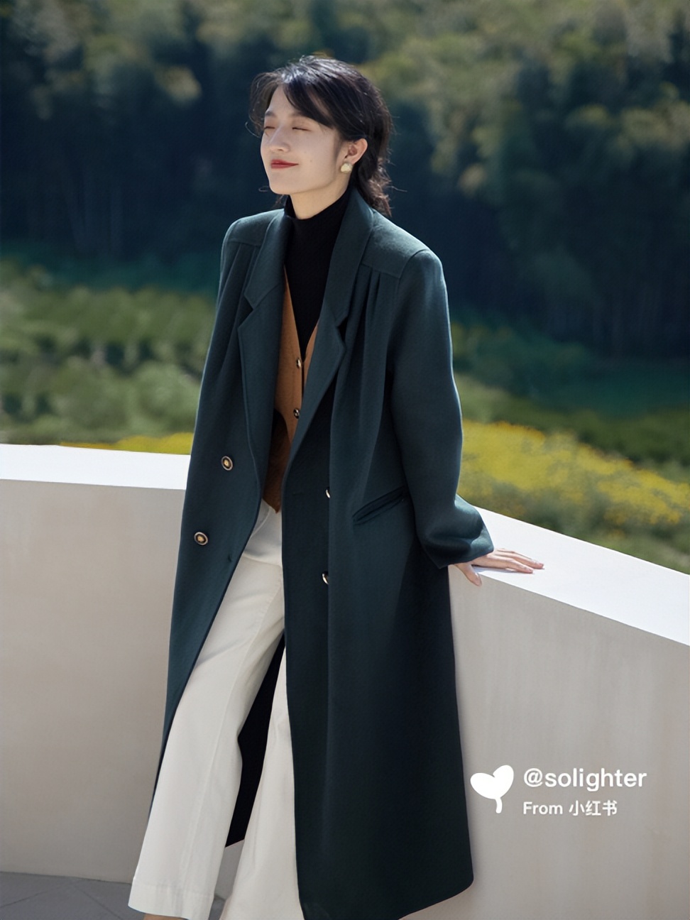 冬天穿大衣配什么耳饰,冬季穿大衣戴哪款耳环显气质