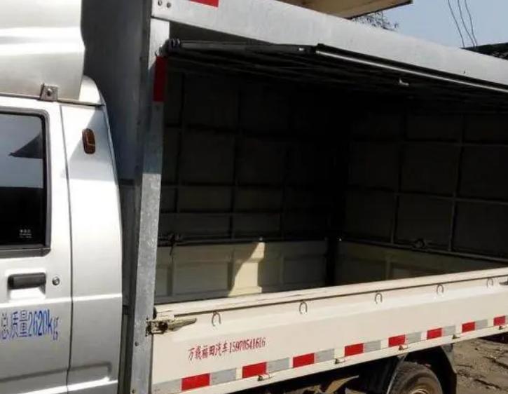 从年入38万的巨富到拼命的“加班狗”，中港司机给我们什么启示？