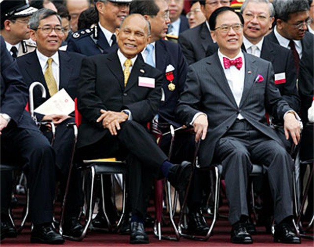 香港富豪霍英东：港澳陆我可以横着走，不用带任何保镖