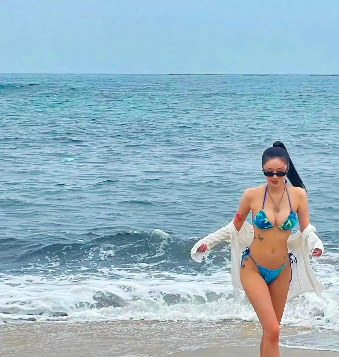 【穿越时光的寂静】阴雨天下的济州岛海滩，魅力无限！