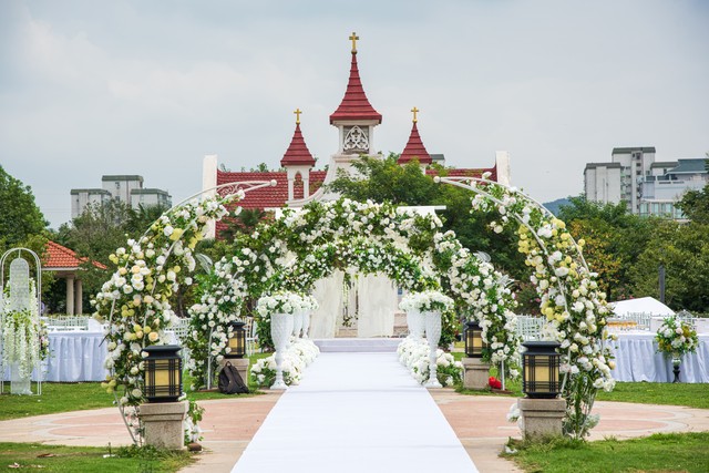 年轻人结婚有必要举行婚礼吗,为什么参加婚礼的人越来越少