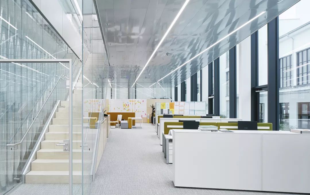 工业旅游，施华洛世奇摆脱疫情和网购冲击的绝招