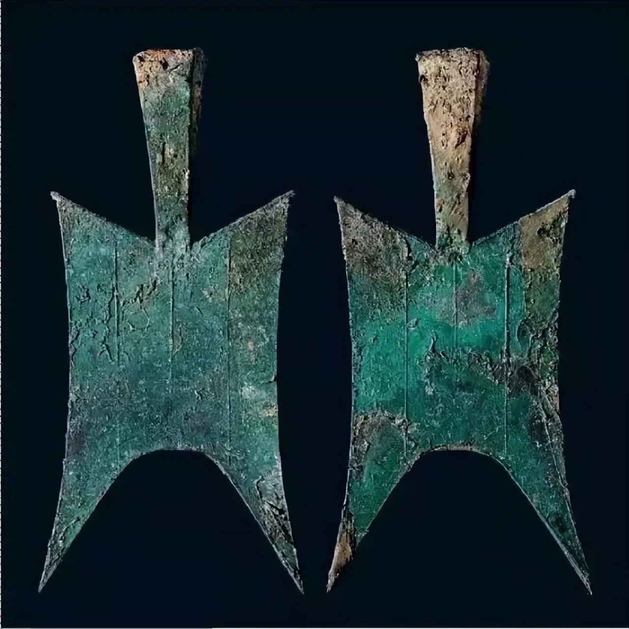 华夏民族最早的钱币空首布