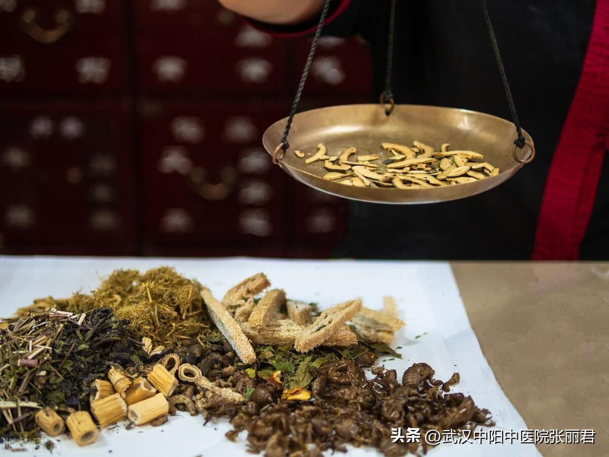 闭经吃什么药调理让月经来,继发性闭经怎么调理才有月经