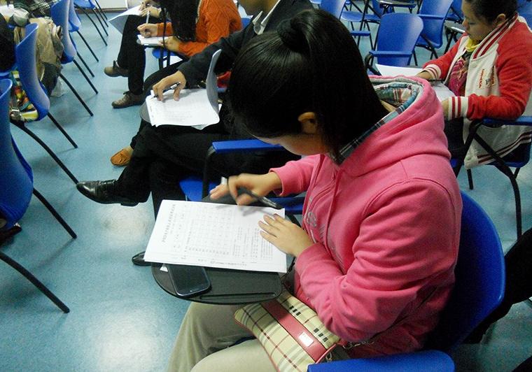 为什么现在年轻人不愿意去制造业,制造业艰难时刻打工人何去何从