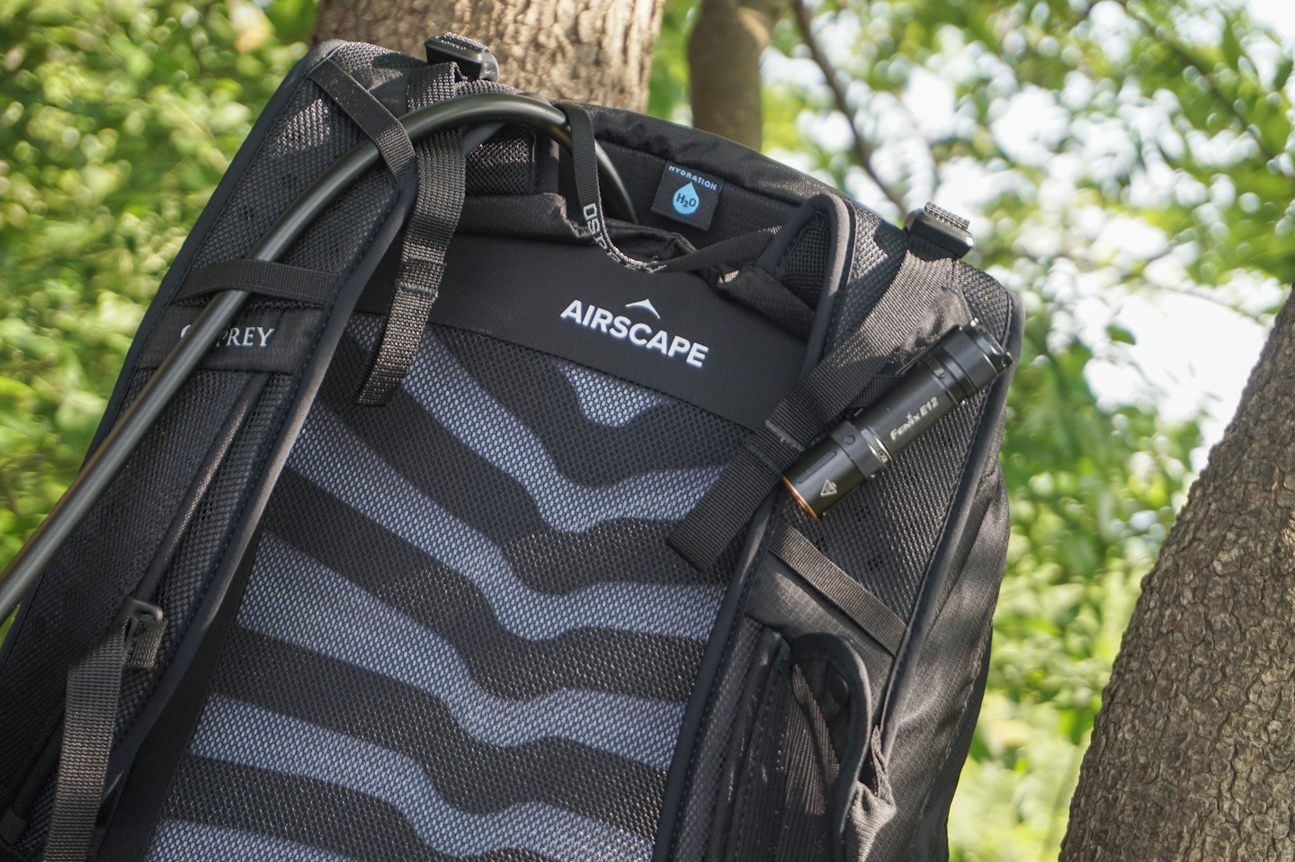 背包小鹰osprey,小鹰魔爪26背包功能详解