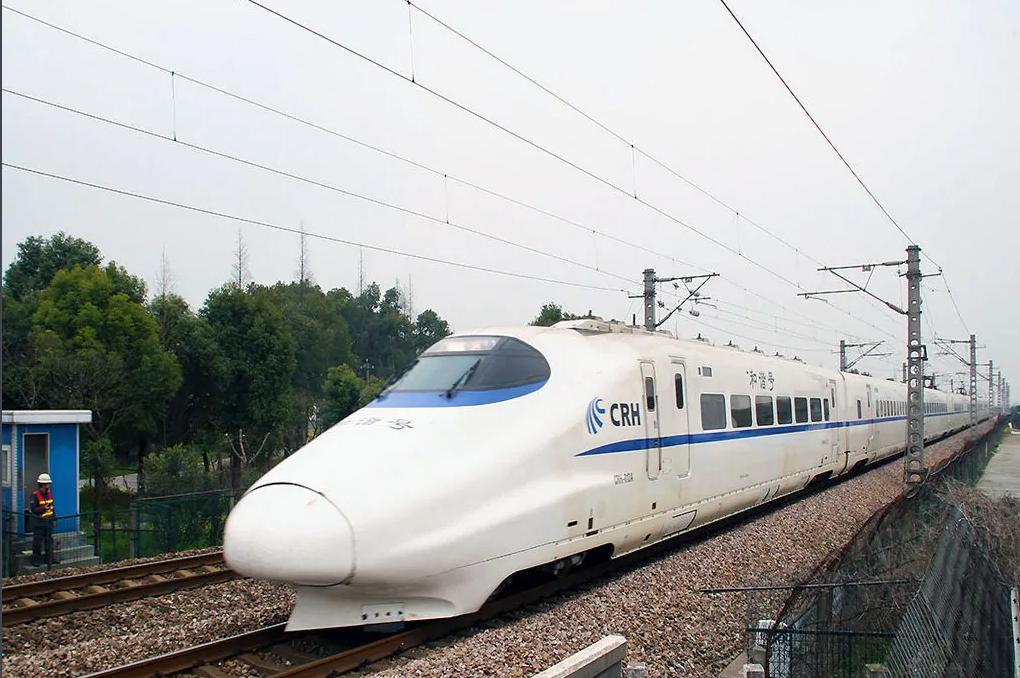 动车脱轨事件2019年完整版,浙江动车脱轨事件直播画面