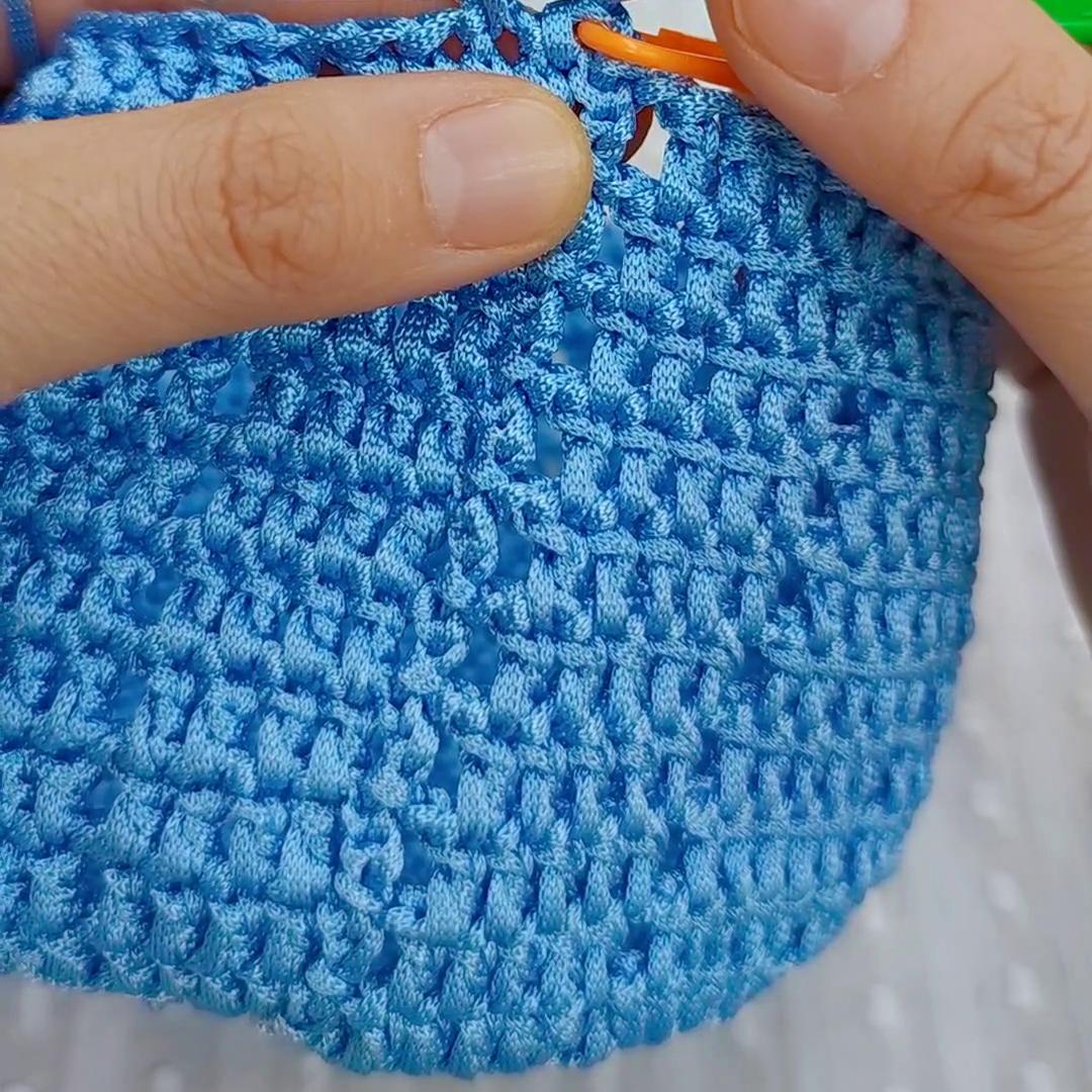 用毛线钩帽子的编织方法视频教程,钩针米奇平面装饰帽子上视频教程