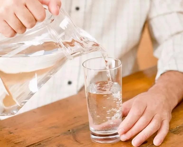 老年人夜尿几次最好,老年人夜尿频多与意识有关吗