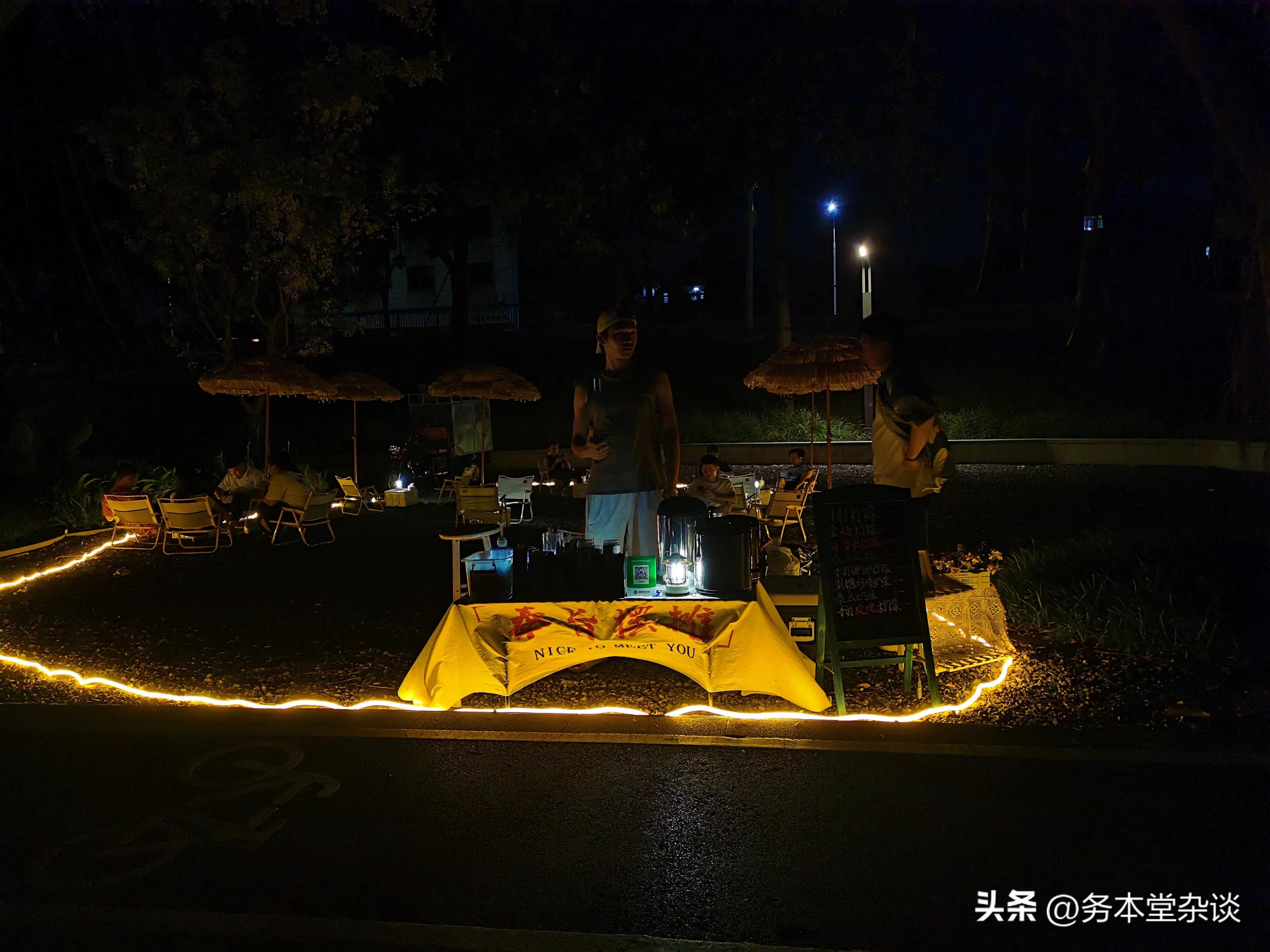 地摊经济才是人间烟火,地摊经济不只是带动城市烟火气