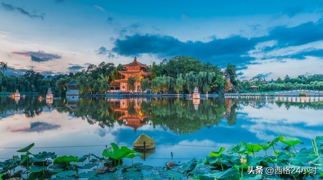 七八月之云南——旅游高峰的美丽诗篇，昆明凉爽天气获游客盛赞