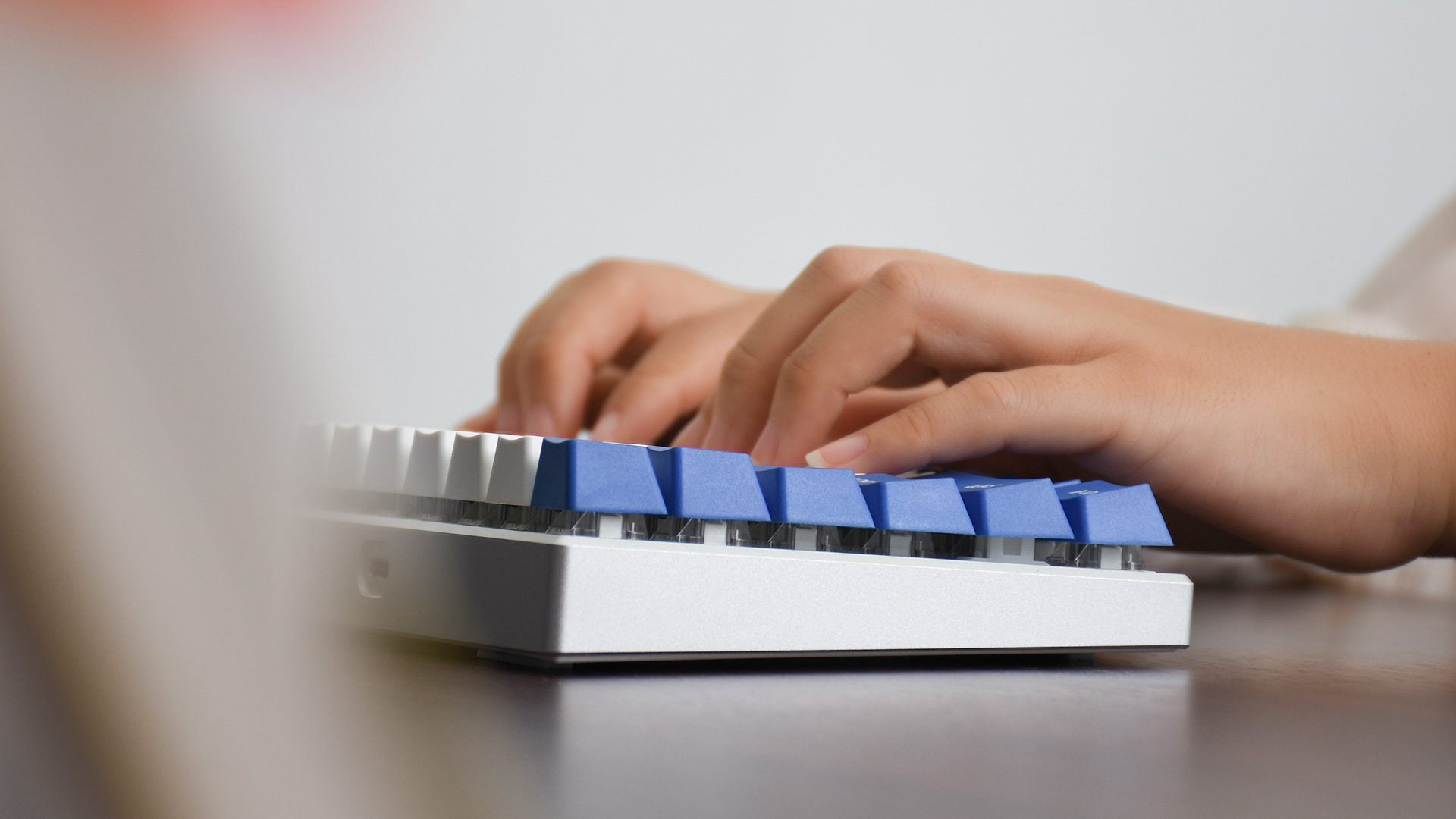 雷柏estar联名键盘设置灯光,雷柏estarpro秋季赛