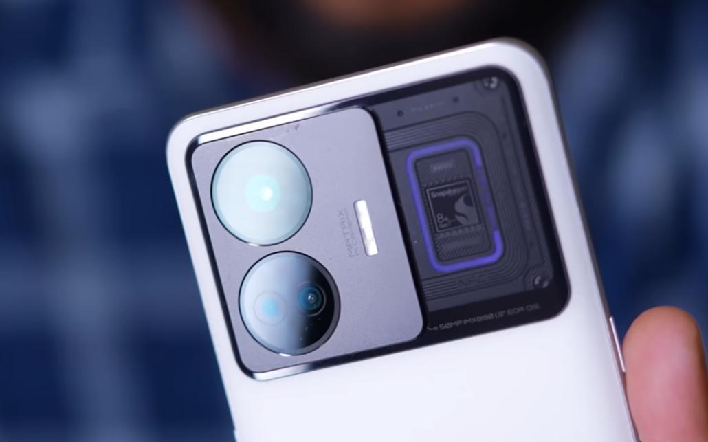 240W光速秒充旗舰，16GB版本跳水到2699元，1.5K屏+144Hz+IMX890