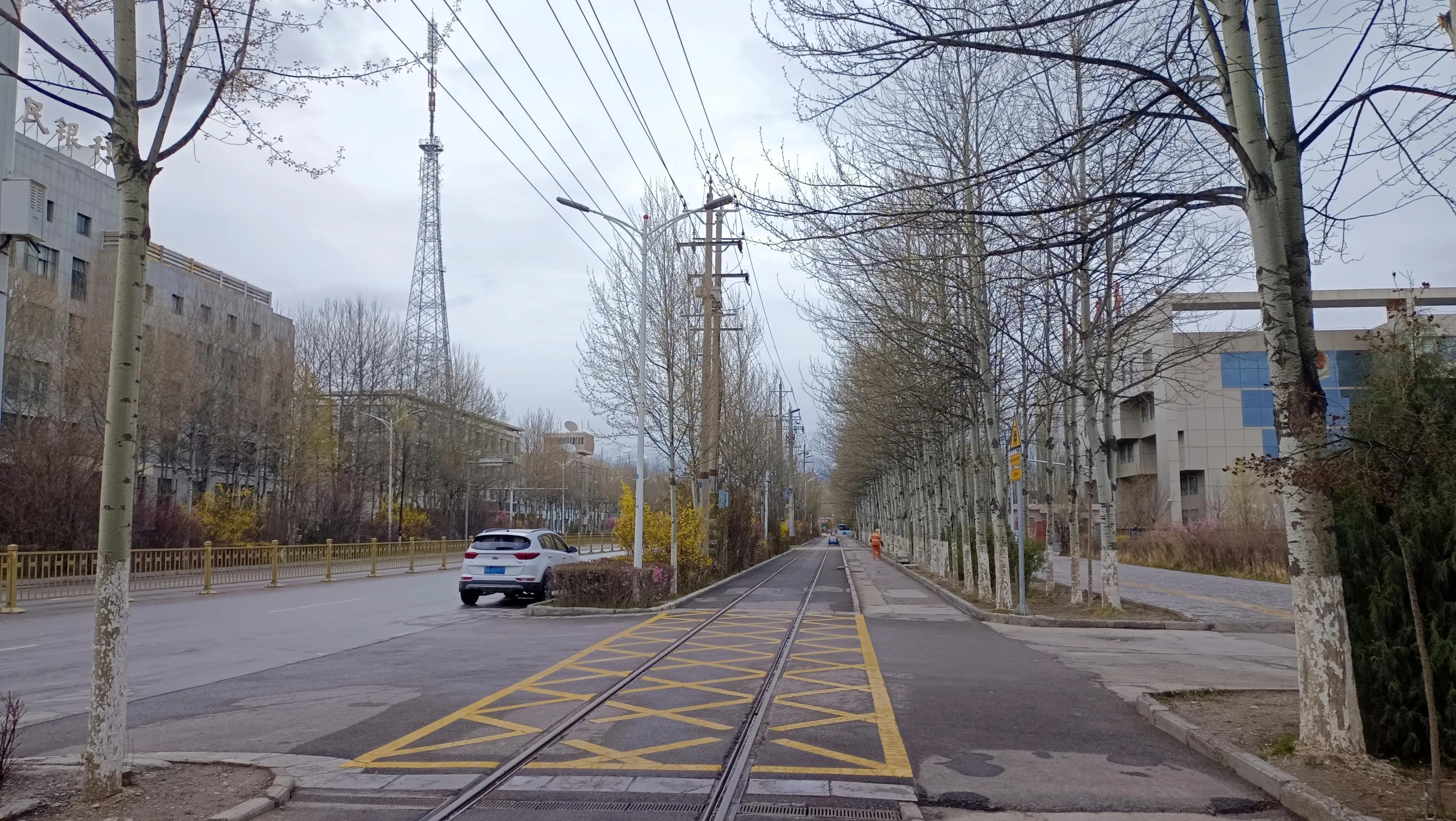 德令哈有未开发的戈壁滩吗,德令哈是美丽还是荒漠