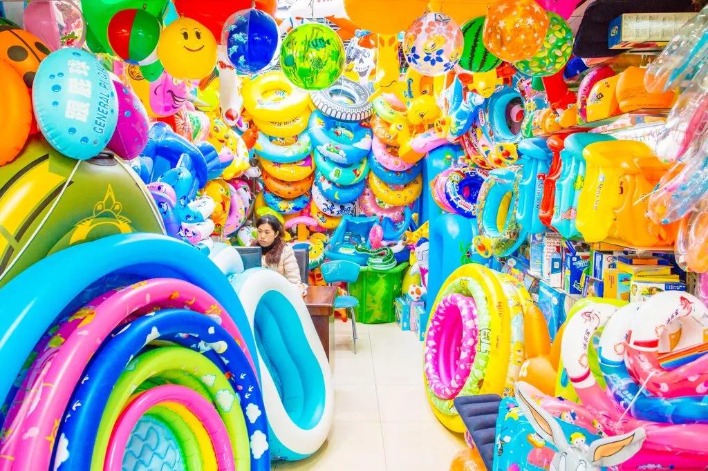 荆州义乌小商品城现状,义乌中国小商品城第三代市场