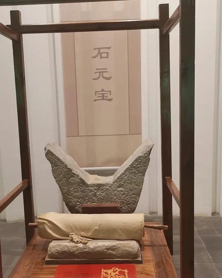 中国丝绸博物馆和中国之江博物馆,博物馆中国的服装