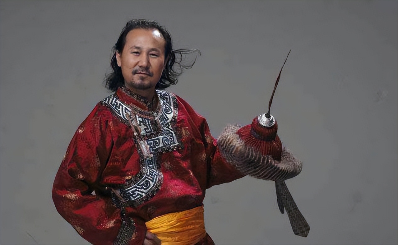 腾格尔的婚姻生活,腾格尔现状及妻子儿女