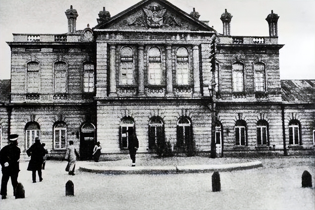 吉林市火车站老照片1999,吉林西老火车站照片