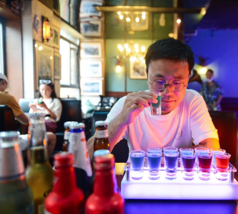 从“江湖”到酒吧,我一天穿越了古今!