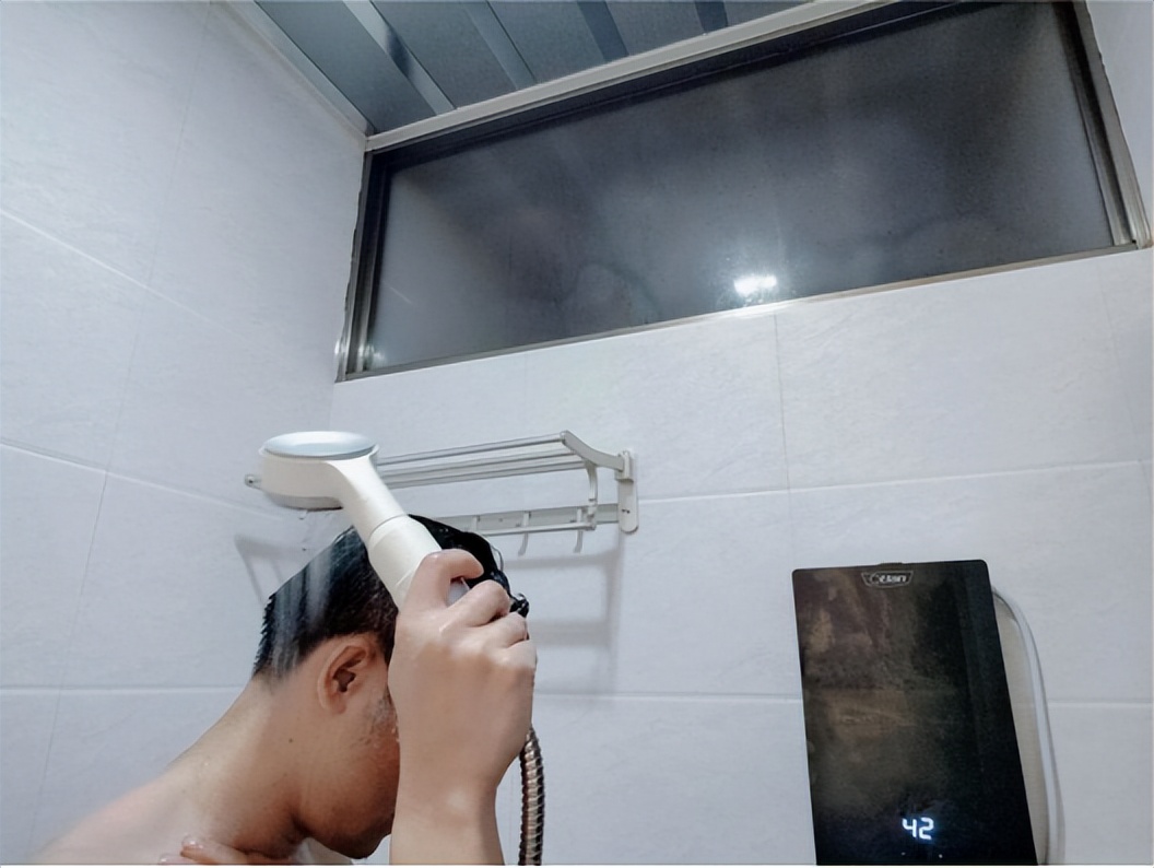 奥特朗即热式电热水器到底好用吗,奥特朗即热变频式热水器的测评