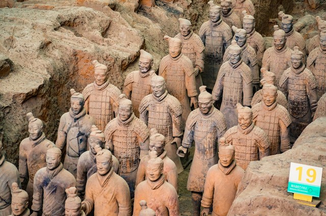 秦始皇兵马俑的整理过程和资料,秦始皇兵马俑的历史背景