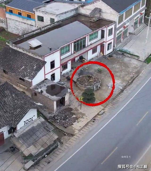 贵州一户人家祖坟图片,贵州一户人家的坟墓