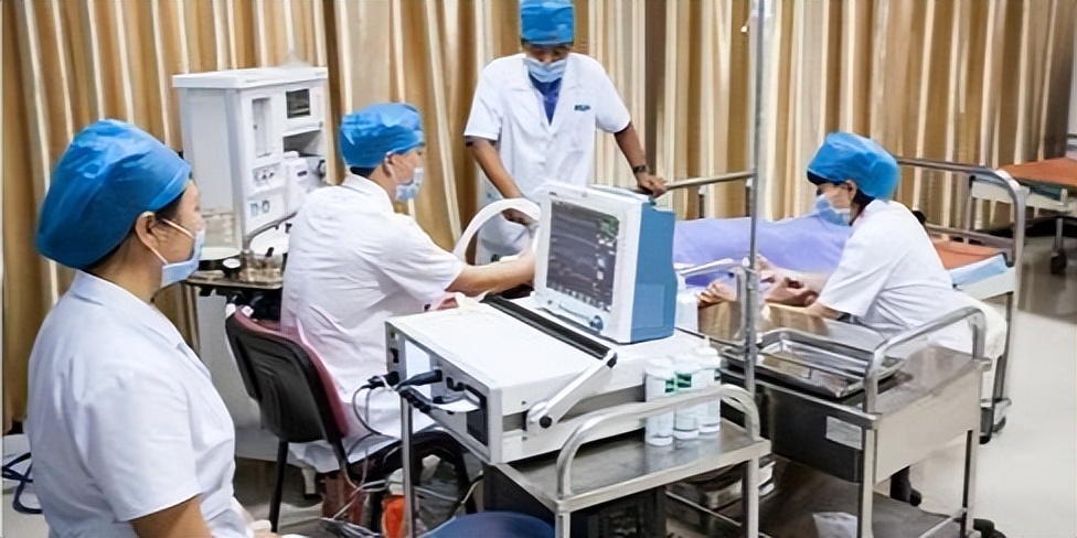 被夫妻一方送进精神病院怎么办,谁有病妻子将丈夫送进精神病院