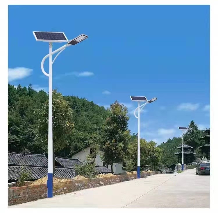 农村太阳能路灯多少钱一套,太阳能路灯300w多少钱