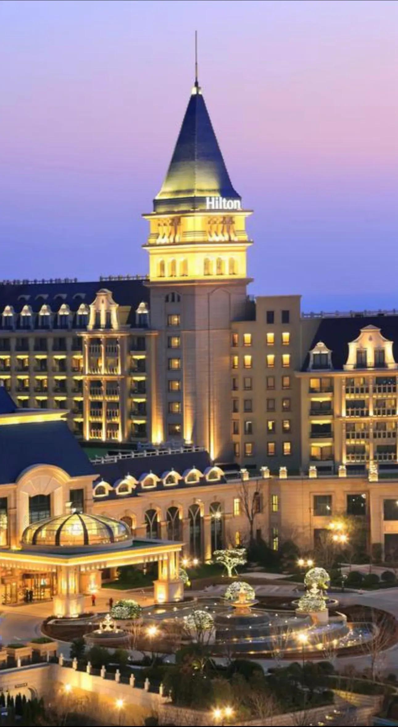 拿到2600万*迁拆**款，他不买房选择住五星级酒店，600一天包月15000